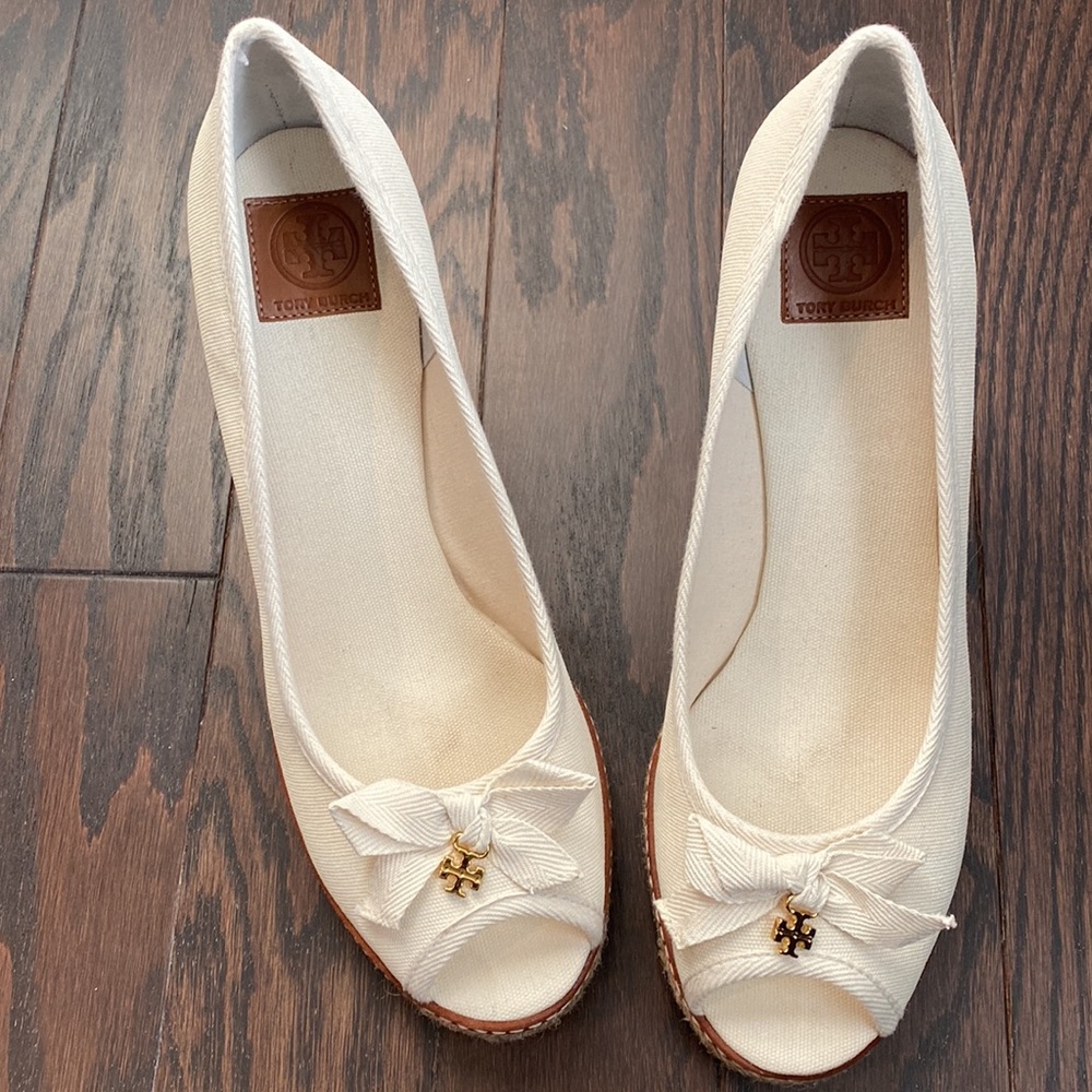 Impeccable Spring Wedges - Picture 2 of 8